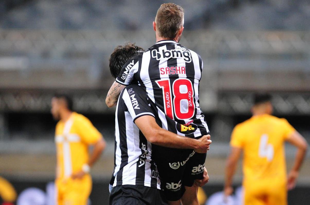 Fotos do jogo entre Atltico e Brasiliense, no Mineiro, pela Copa do Brasil