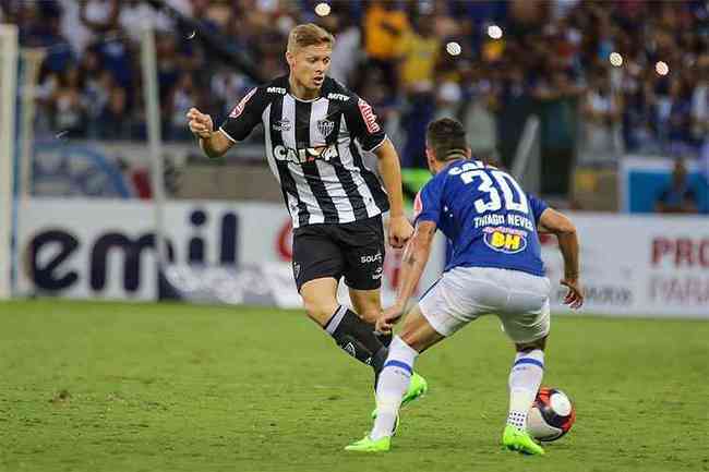 Marlone (Vila Nova) - Centrocampista defendió a Cruzeiro (2014) y Atl