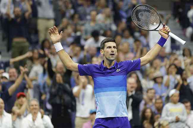 Djokovic vibra aps virar sobre Zverev em mais de 3h30 de jogo: busca pelo quarto Grand Slam do ano