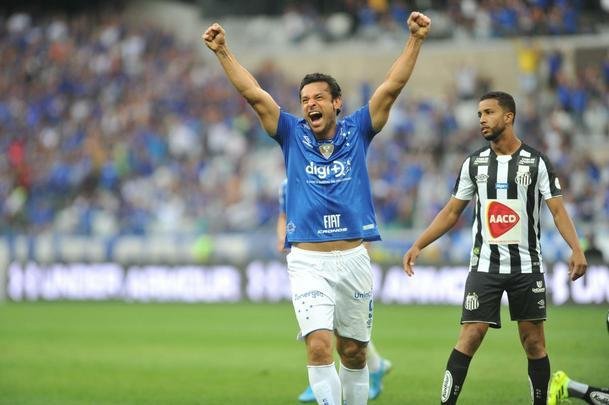 Cruzeiro e Santos se enfrentam no Mineiro pela 15 rodada do Campeonato Brasileiro 