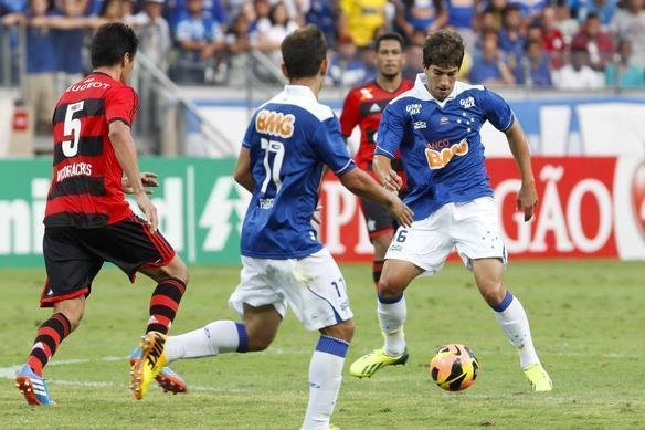 Galeria de fotos do jogo entre Cruzeiro e Flamengo, no Mineiro, pela 19 rodada do Brasileiro