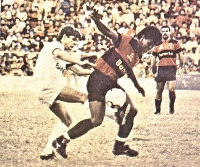 Sport - Uma vez campeo da Srie A (1987) e uma vez campeo da Srie B (1990)
