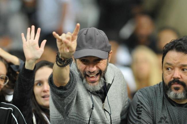 Fotos dos torcedores do Atltico no confronto entre Galo e Tolima, na noite desta quarta-feira (25), no Mineiro, em Belo Horizonte. A partida foi vlida pela 6 rodada da fase de grupos da Copa Libertadores.