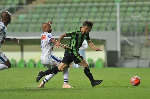 Fotos da partida entre Amrica e URT, no Independncia, pela sexta rodada do Campeonato Mineiro