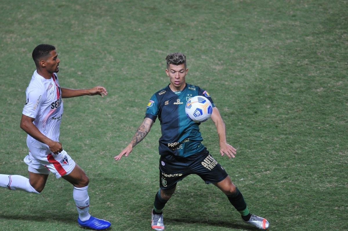 Depois de empate por 1 a 1 no tempo normal, Amrica derrotou Ferrovirio por 3 a 2 nos pnaltis e avanou  terceira fase da Copa do Brasil