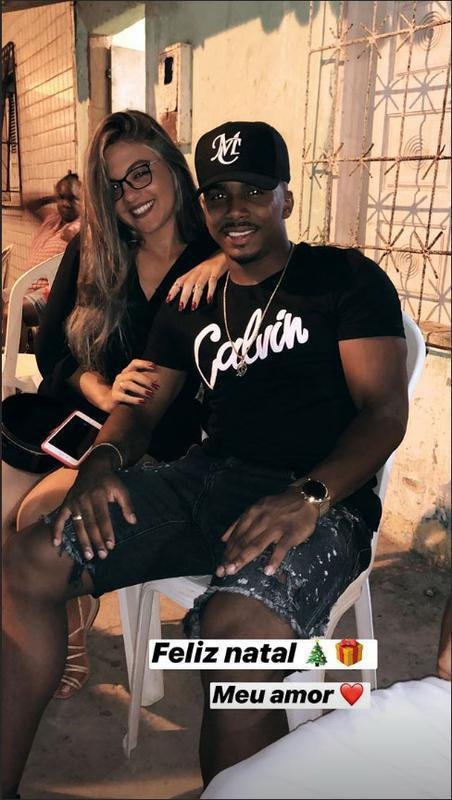 Marquinhos passou o Natal com a namorada