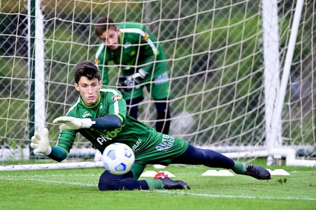 Airton (goleiro): contrato até 31/12/2022