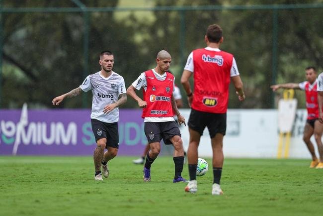 Fotos do primeiro treino de Hulk no Atlitco