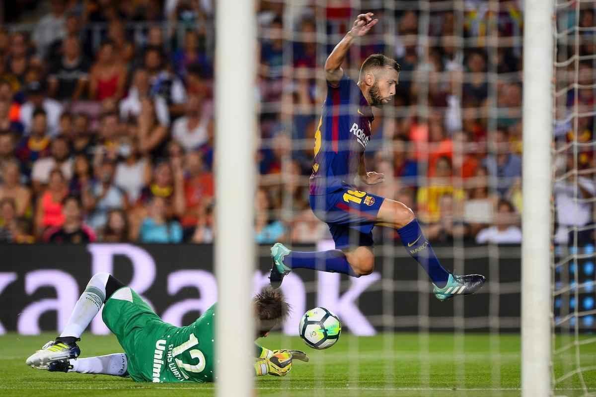 Duelo no Camp Nou marca o retorno do lateral Alan Ruschel aos gramados aps o acidente com o avio da Chapecoense, em novembro de 2016