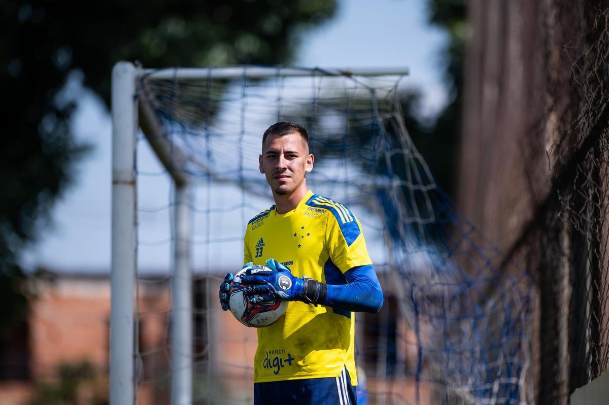 Cruzeiro precisa vencer o Amrica por dois gols de diferena para ir  final do Mineiro 