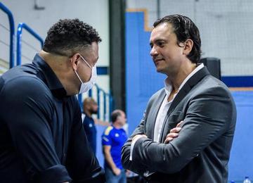 Sérgio Santos Rodrigues, junto de membros da XP Investimentos, foi voz ativa durante processo de venda da Sociedade Anônima a Ronaldo