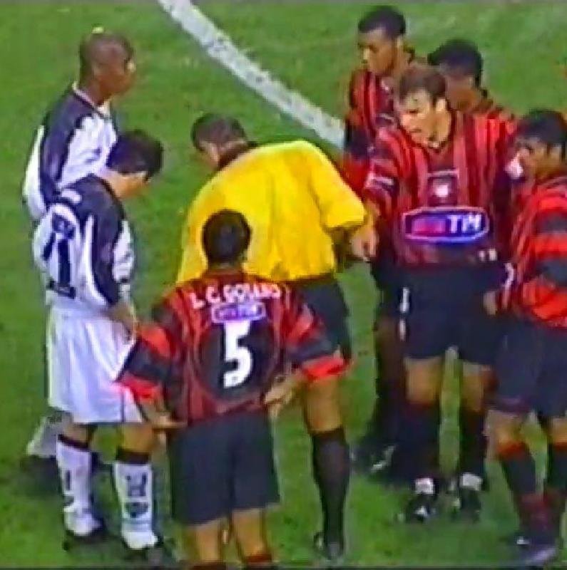 O Athletico-PR estreou na Libertadores em 16 de fevereiro de 2000