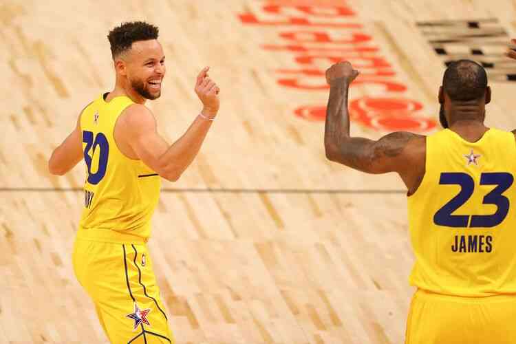 Análise: Lebron e Curry entregam o que se espera de astros, mas