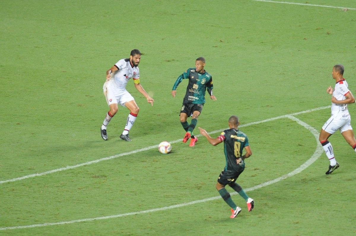 Fotos de Amrica x Vitria, no Independncia, pela 33 rodada