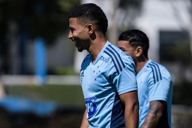 Cruzeiro fecha preparao para jogo contra o Cricima