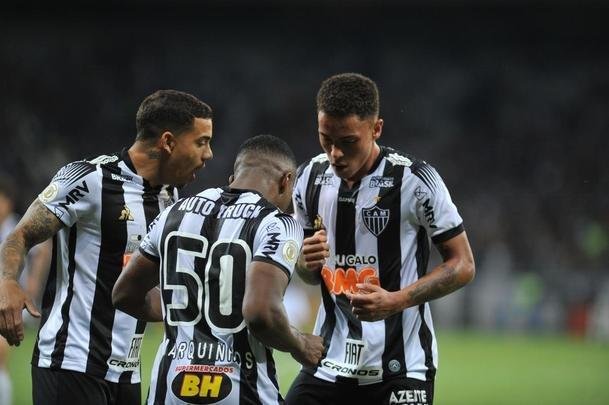 Bruninho ampliou para 2 a 0 e decretou a vitria do Atltico sobre o Gois