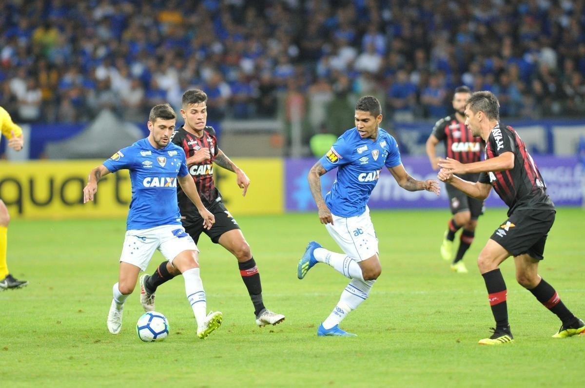 Cruzeiro conseguiu marcar no segundo tempo, com Arrascaeta, mas sofreu empate no fim com Bergson