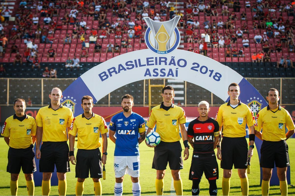 Cruzeiro empatou com Vitória no Barradão, em Salvador, por 1 a 1, pela 17ª rodada do Brasileiro