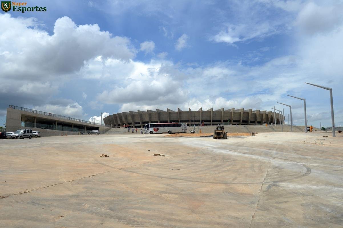 20/12/2012 - O Mineiro um dia antes de sua reinaugurao oficial