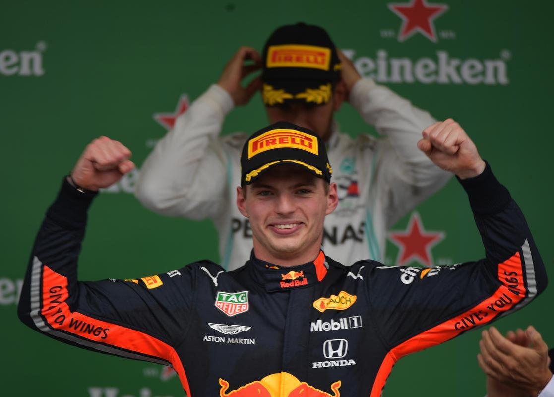 Verstappen, da RBR, venceu GP Brasil de Frmula 1, em Interlagos, So Paulo, e foi seguido de Pierre Gasly, da Toro Rosso, e Lewis Hamilton, da Mercedes