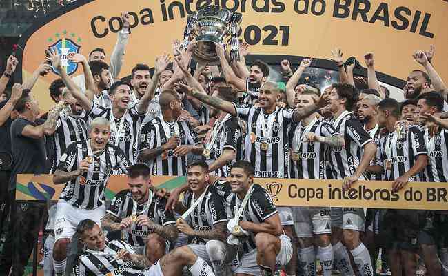 Campeo da Copa do Brasil e do Campeonato Brasileiro, Galo subiu seis posies no Ranking de Clubes da CBF