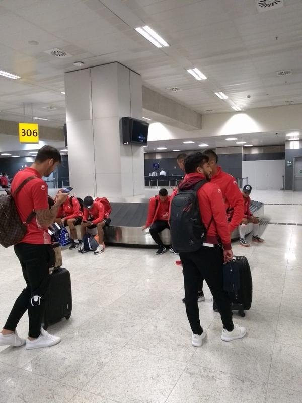 Fotos da delegao do Deportivo Lara na viagem at Belo Horizonte