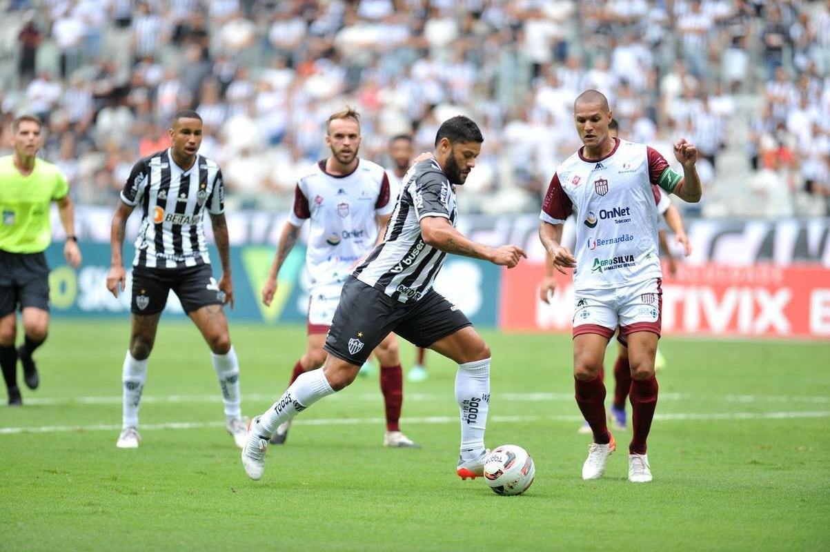 Fotos do jogo entre Atltico e Patrocinense, pelo Campeonato Mineiro