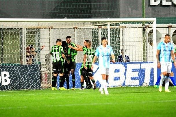 Amrica x Londrina: veja fotos do jogo