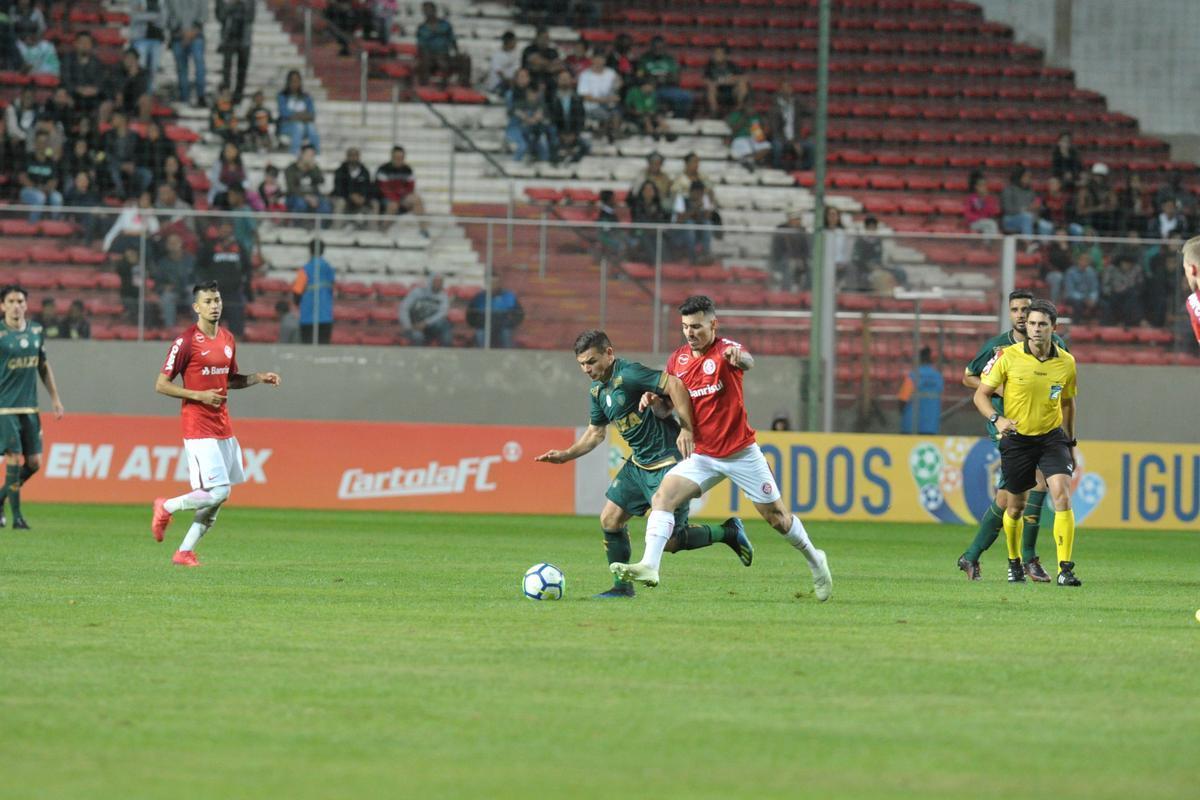 Fotos do jogo entre Amrica e Internacional, no Independncia, pela 15 rodada do Campeonato Brasileiro
