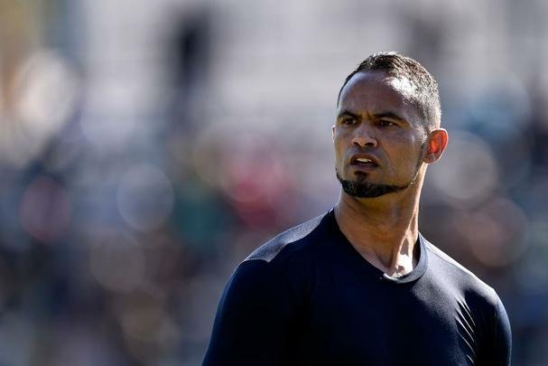 Goleiro Bruno foi apresentado neste sbado pelo Poos de Caldas