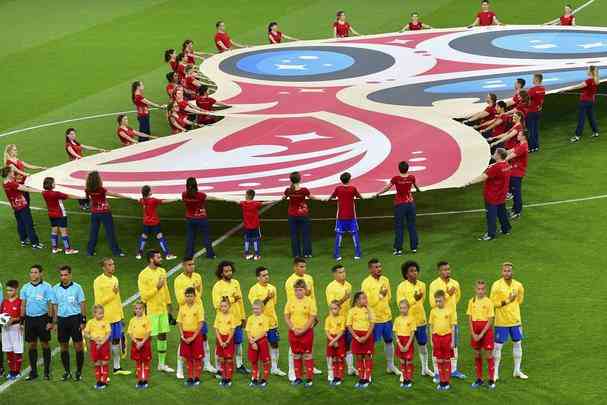 Imagens do duelo entre Sérvia e Brasil, em Moscou, pela terceira rodada do Grupo E da Copa