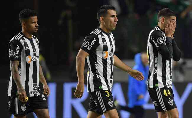 Jogadores do Atltico na eliminao para o Palmeiras na Libertadores