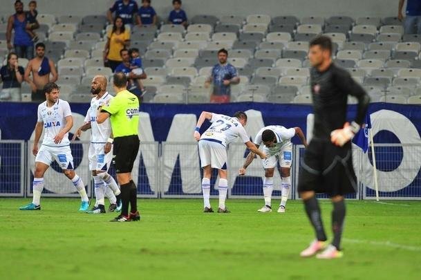 Cruzeiro vence Boa Esporte e segue invicto e lder do Campeonato Mineiro 