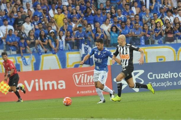 Fotos do primeiro clssico da final do Mineiro, entre Cruzeiro e Atltico, no Mineiro