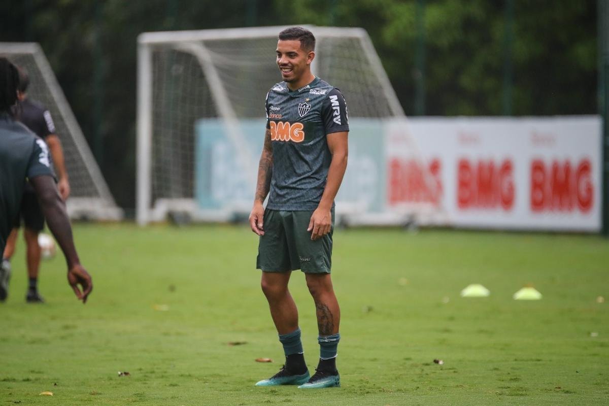 Jogadores do Atltico treinaram nesta tera-feira, vspera do jogo com o Defensor