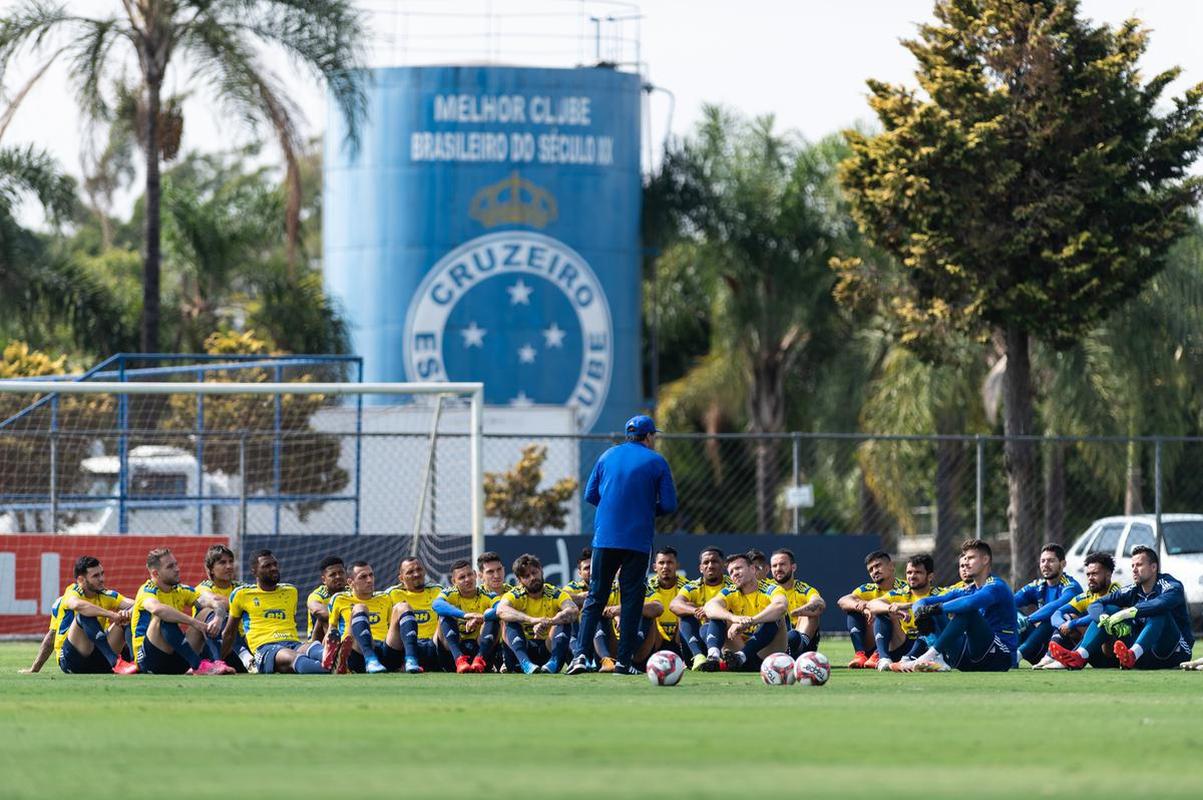 Fotos do treino do Cruzeiro desta sexta-feira na Toca II
