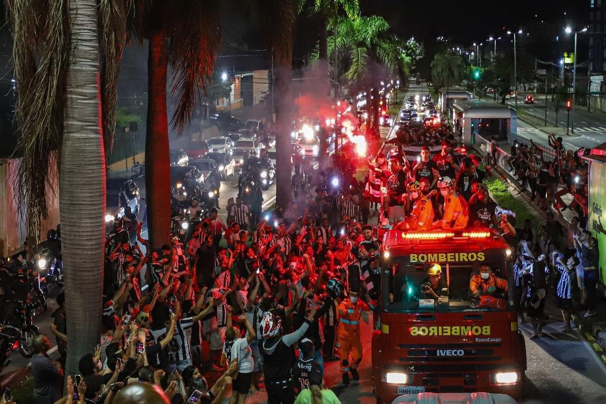 Bastidores da festa do Atltico em comemorao ao ttulo brasileiro