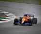 Ricciardo e Norris testam novo carro da McLaren em Silverstone
