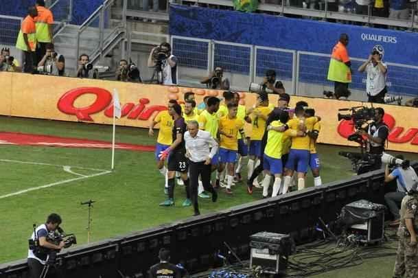 Paulinho marcou o terceiro do Brasil sobre a Argentina no Mineiro