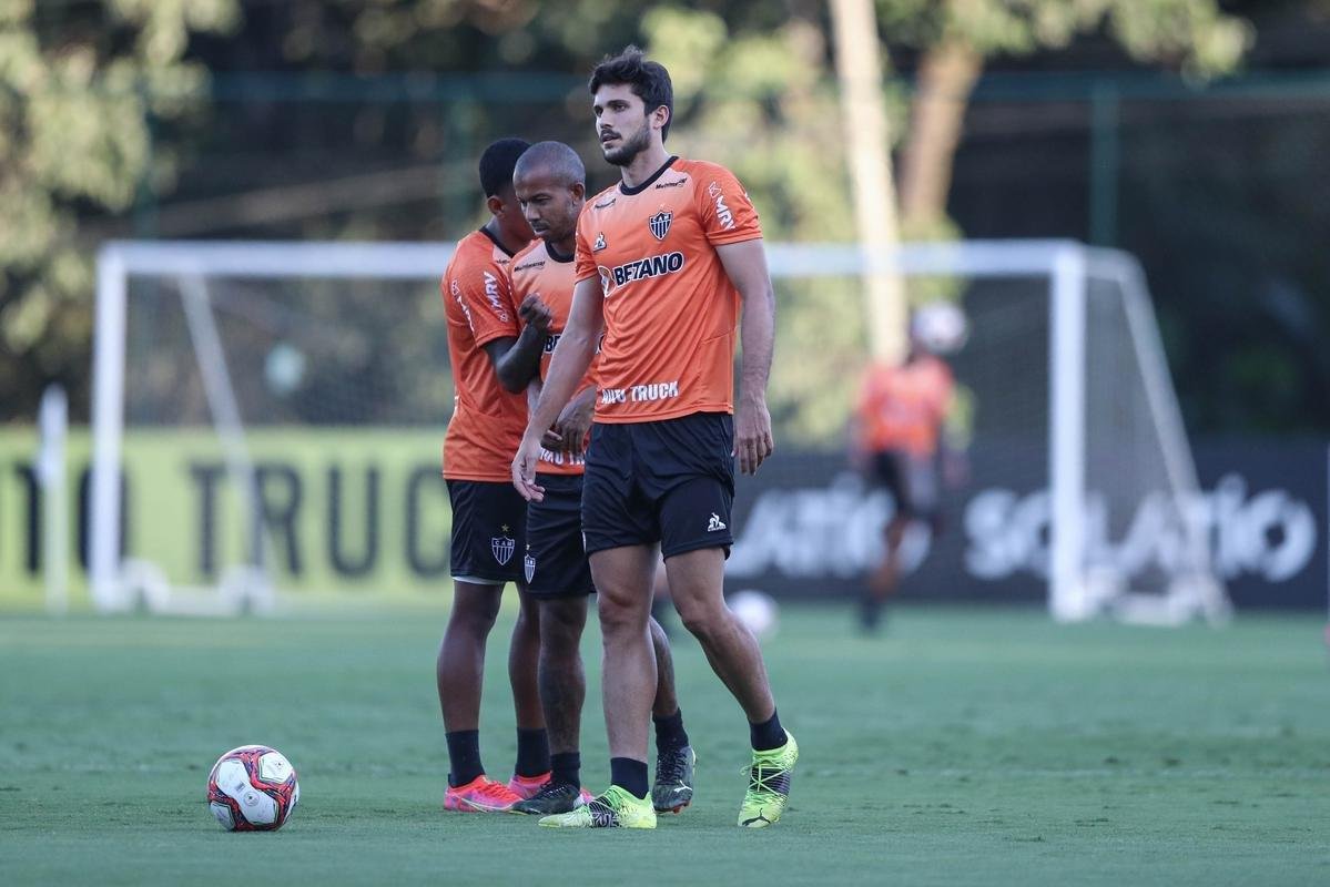 Com novo uniforme de treino, Atlético fechou nesta sexta-feira sua preparação para enfrentar o Athletic, às 19h deste sábado, no Independência, pela 11ª rodada do Campeonato Mineiro