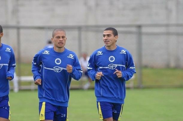 AGOSTO - Dia a dia de treinos do Cruzeiro na temporada que culminou com a Trplice Coroa