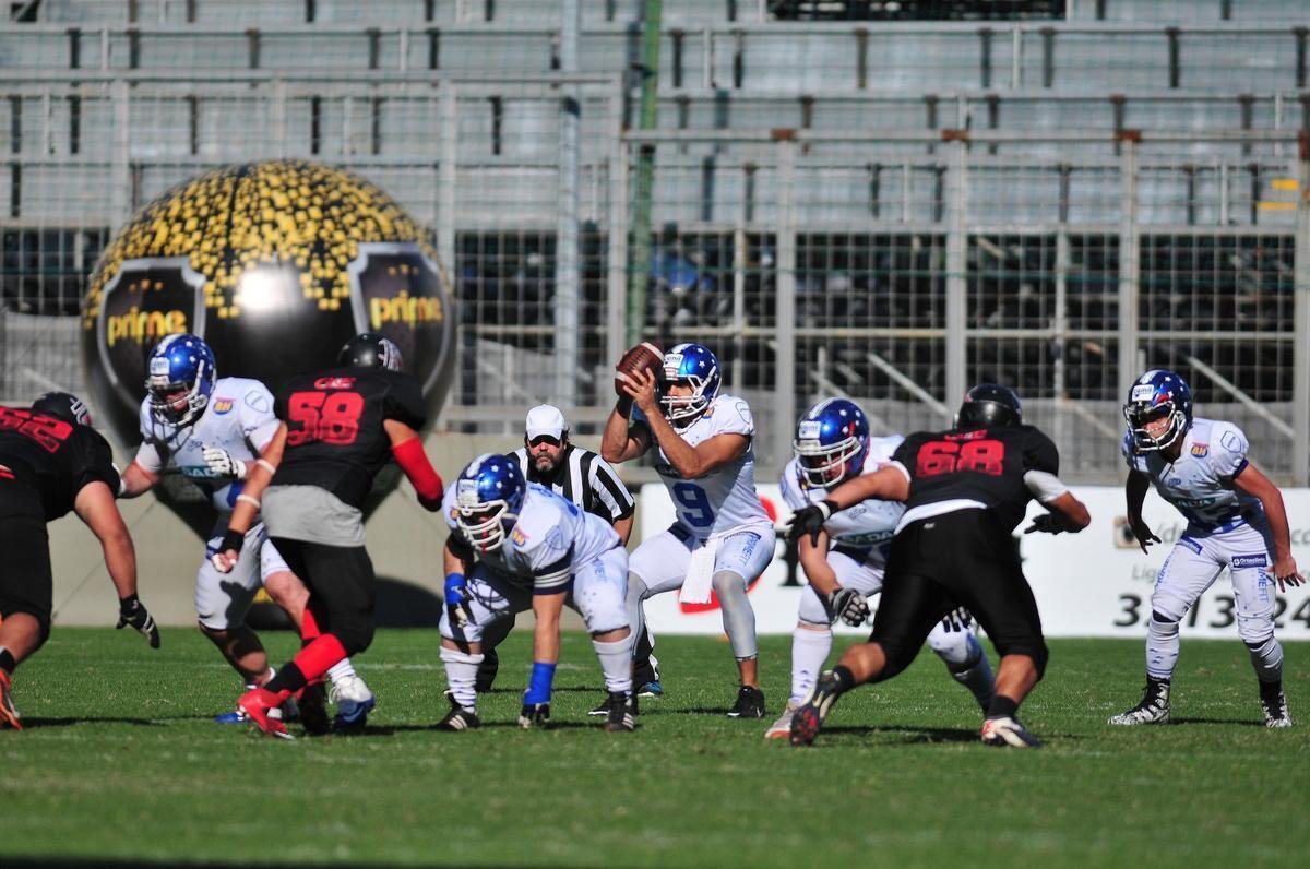 Cruzeiro venceu Espectros por 30 a 13, no Brasil Bowl, no Independncia, e se sagrou campeo
