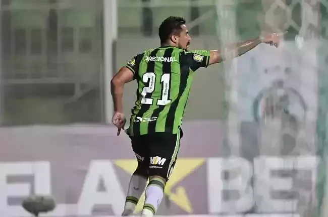 Amrica - 4 jogos (3 vitrias e 1 empate)
