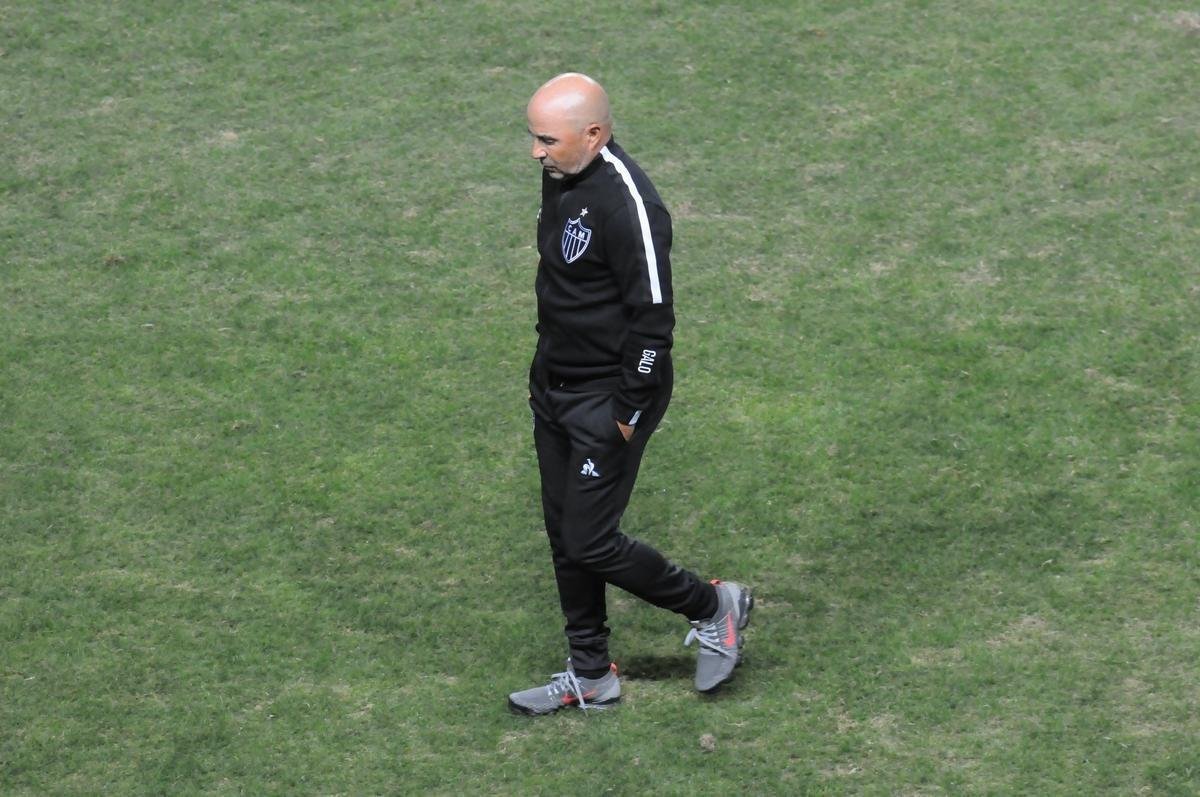 Os tcnicos Lisca, do Amrica, e Jorge Sampaoli, do Atltico, no segundo clssico da semifinal do Campeonato Mineiro