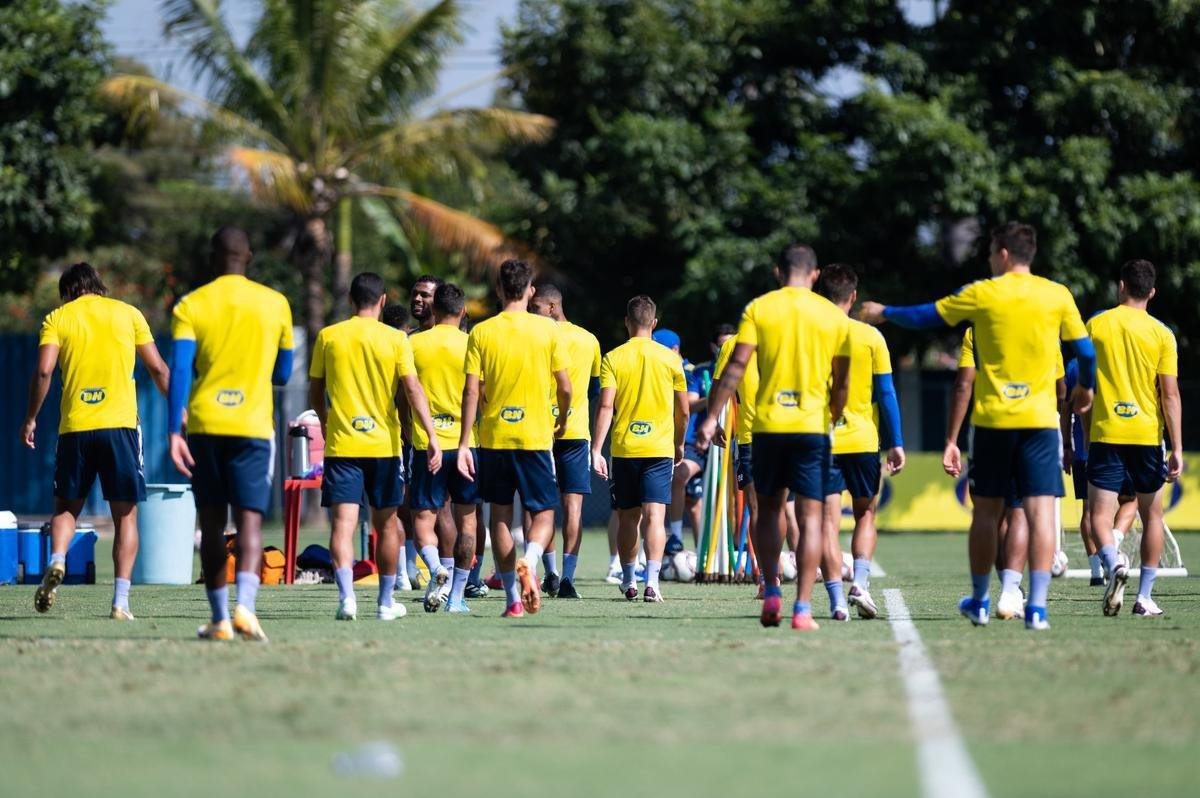 Cruzeiro precisa vencer o Amrica por dois gols de diferena para ir  final do Mineiro 