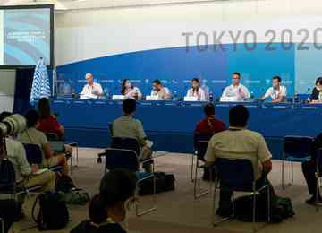 Membros do Time de Refugiados dos Jogos Paralímpicos de Tóquio ouviram mensagem de Alphonso Davies nesta segunda-feira