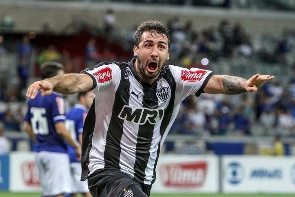 Lucas Pratto - atacante foi contratado junto ao Vélez-ARG, em janeiro de 2015, pouco antes de Diego Tardelli se transferir para o Shandong Luneng, da China. No clube, disputou 107 partidas e marcou 42 gols. Conquistou o Campeonato Mineiro em 2015 e se transferiu para o São Paulo em fevereiro de 2017.
