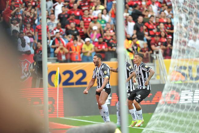 Fotos do empate por 2 a 2 entre Atltico e Flamengo na final da Supercopa do Brasil, na Arena Pantanal, em Cuiab