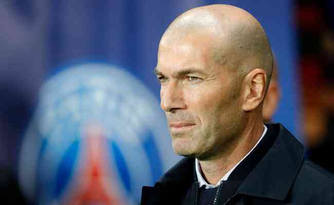 Zidane em confronto entre Paris Saint-Germain e Real Madrid, pela Liga dos Campeões