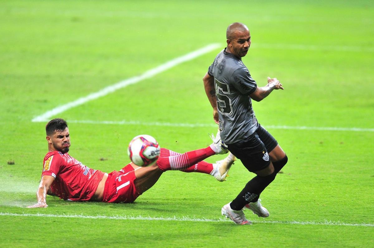 Fotos do jogo entre Atltico e Tombense, neste sbado, pela semifinal do Campeonato Mineiro
